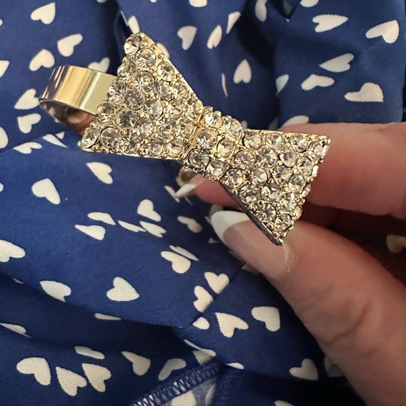 Bow Cuff Bracelet Goldtone - Picture 3 of 5